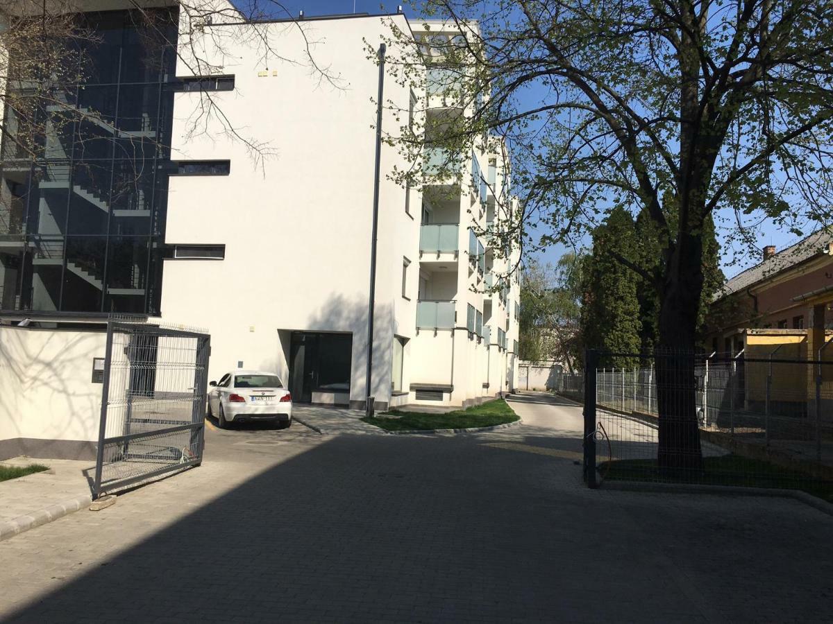 Belle Casa 34 Apartamento Debrecen Exterior foto